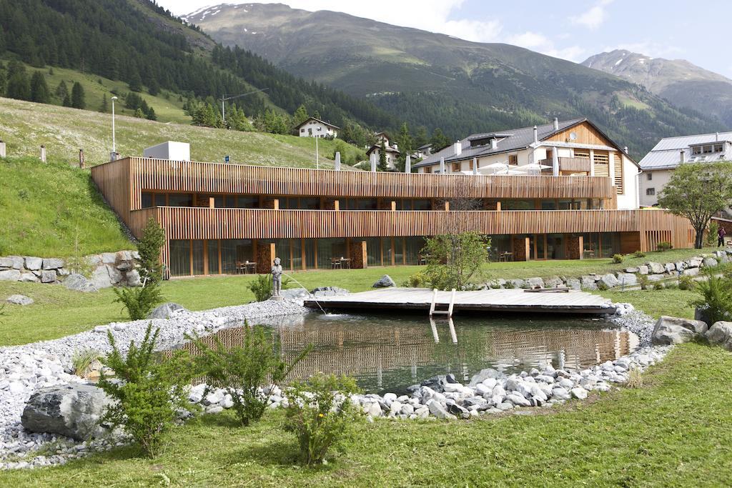 Relais & Chateaux In Lain Hotel Cadonau Brail Exterior foto